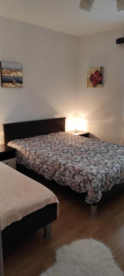 Apartments M&R Spadina Vodice Buitenkant foto